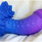 Review: Crackers the Cockatrice from Bad Dragon